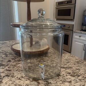 Mason jar drink dispensers 3 gallons EUC
